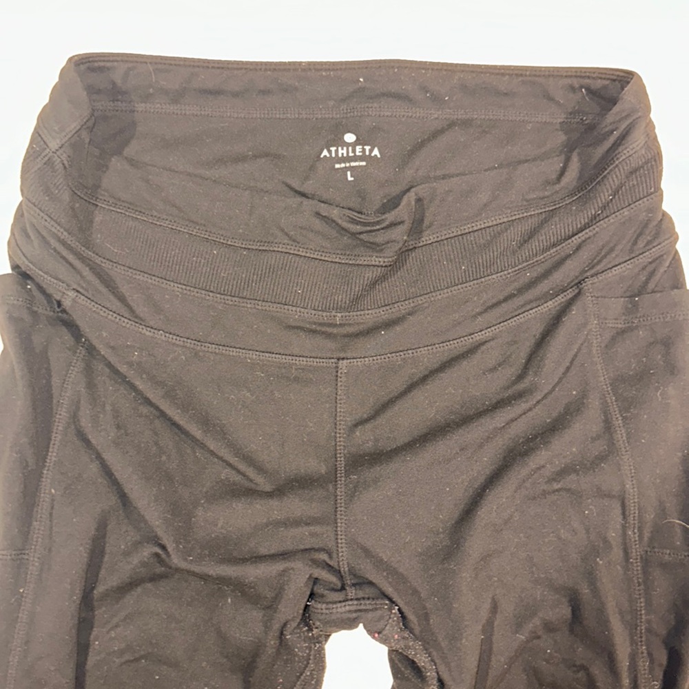 Athleta leggings with pockets